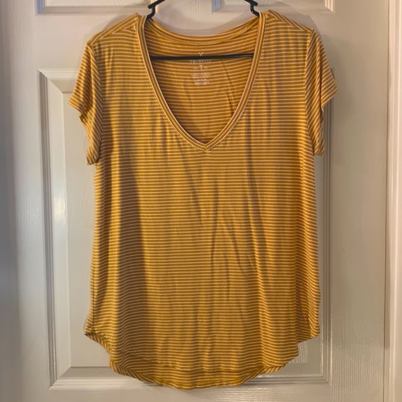 AMERICAN EAGLE OUTFITTERS Mustard Yellow Favorite T shirt Top - Picture 3 of 10